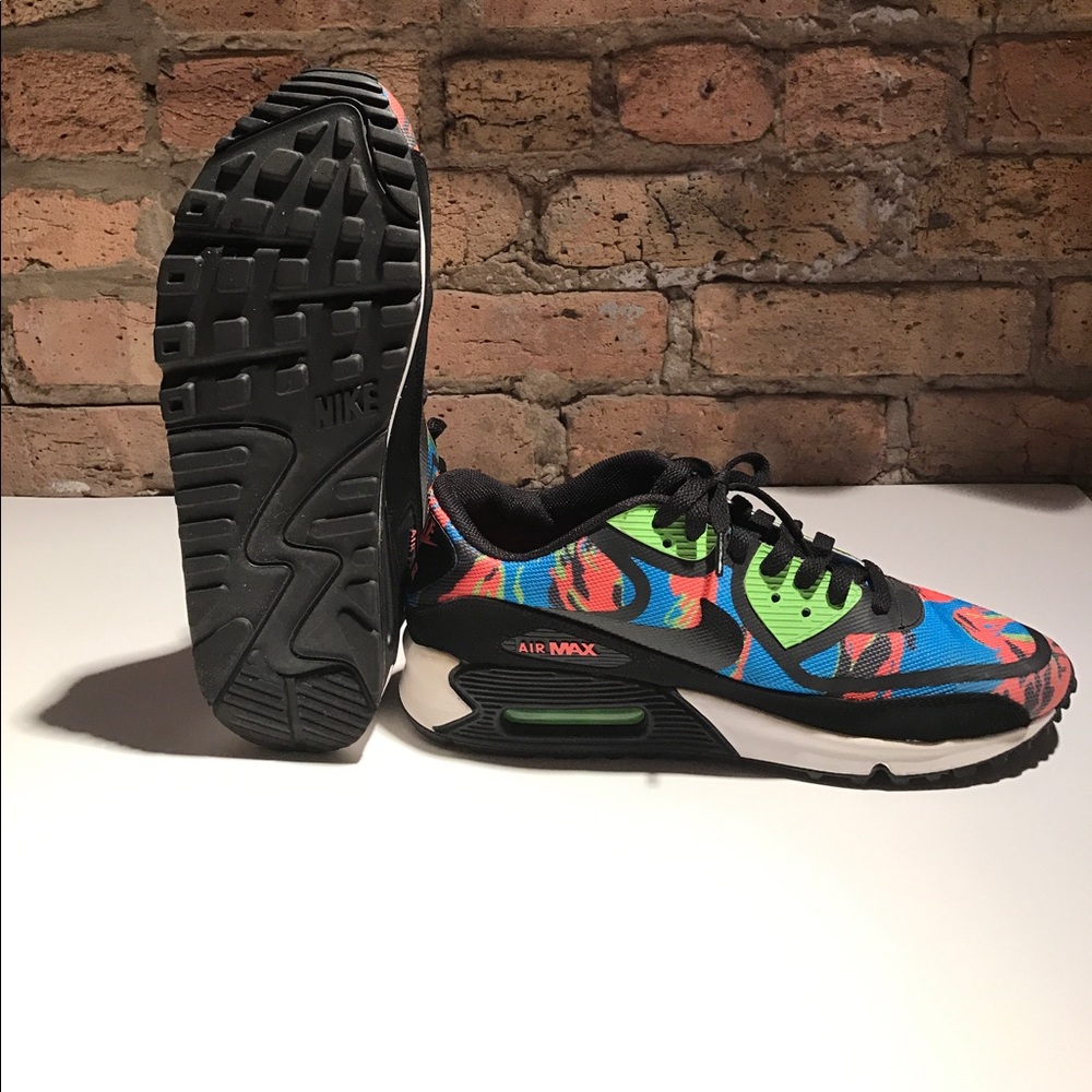 Men's/Unisex Nike Air Max 90 Fluorescent, Size 9 - Picture 2 of 4