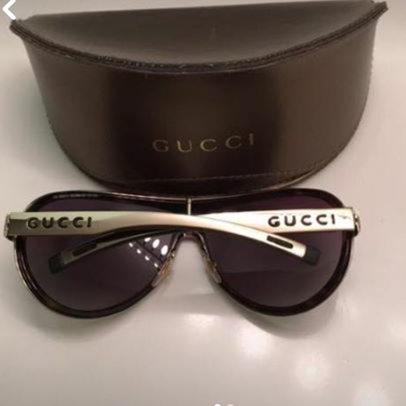 GUCCI Sunglasses - Picture 2 of 2
