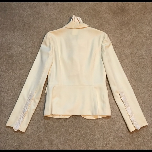 New woman's Omorika jacket. - Picture 3 of 5