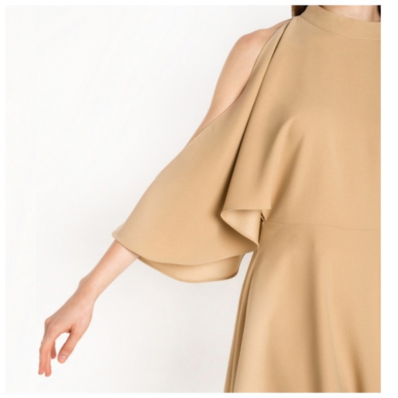 ‼️LAST CALL PRICE FIRM Cold Shoulder Dress - Picture 3 of 4