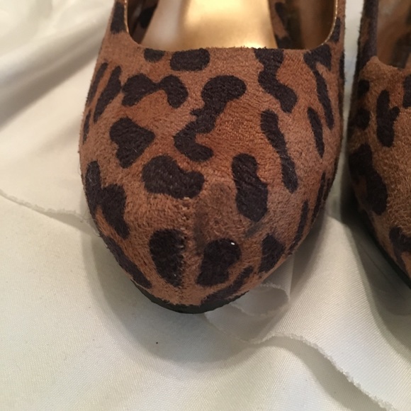 Leopard Print Heels - Picture 5 of 5
