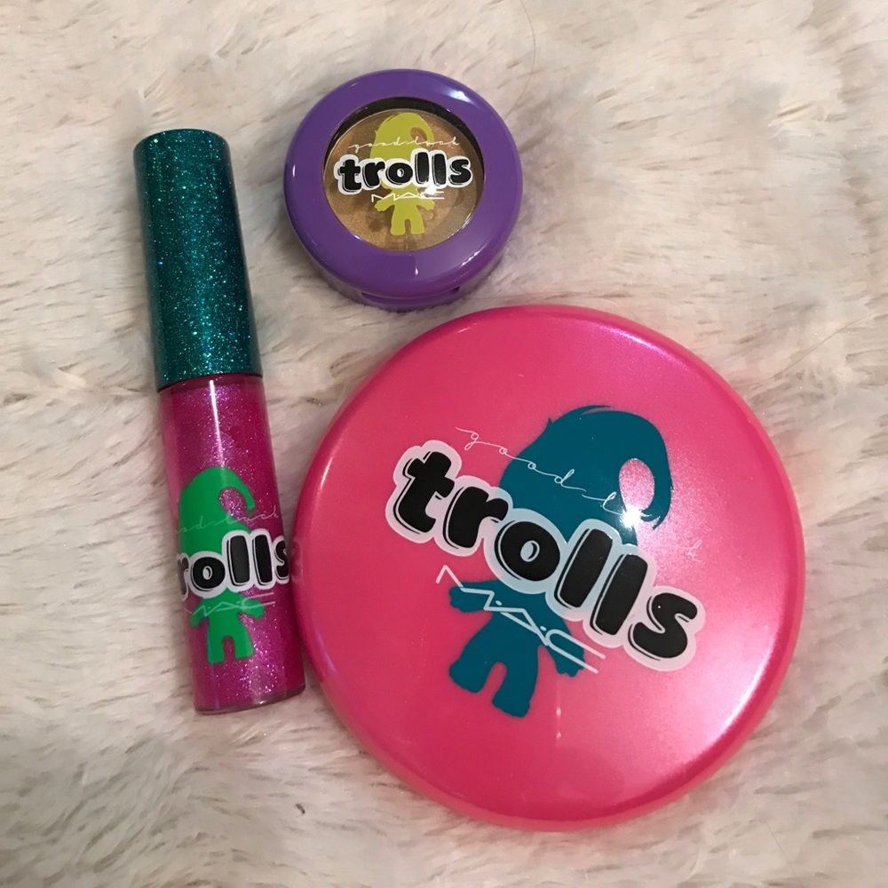MAC X TROLLS
