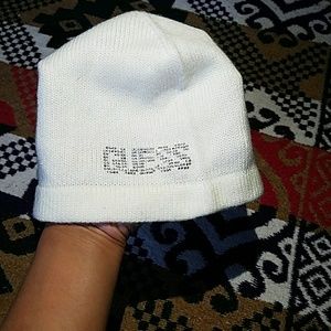 Guess beanie