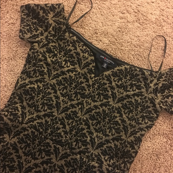 Gold fit and flare dress - Picture 2 of 5