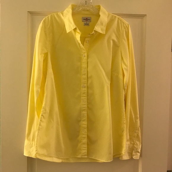 J. Crew Tops - NWOT Size M Jcrew Habdashery button down