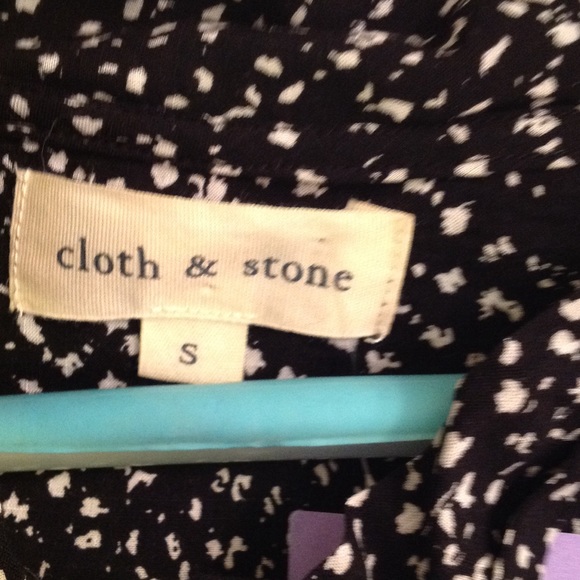 Black and white geometric tie front shirt - Picture 3 of 5