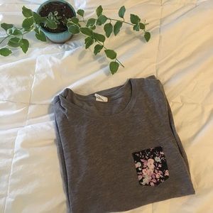 Vs PINK Floral Pocket T-Shirt