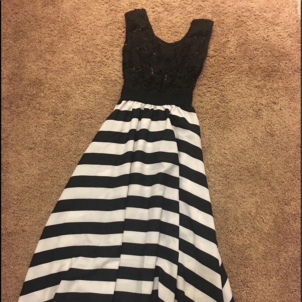 Black and white maxi