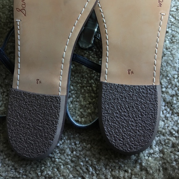 Size 8‼️50%OFF‼️Sam Edelman t strap sandals!! - Picture 2 of 4