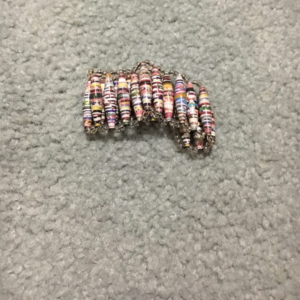 Paper bead bracelet
