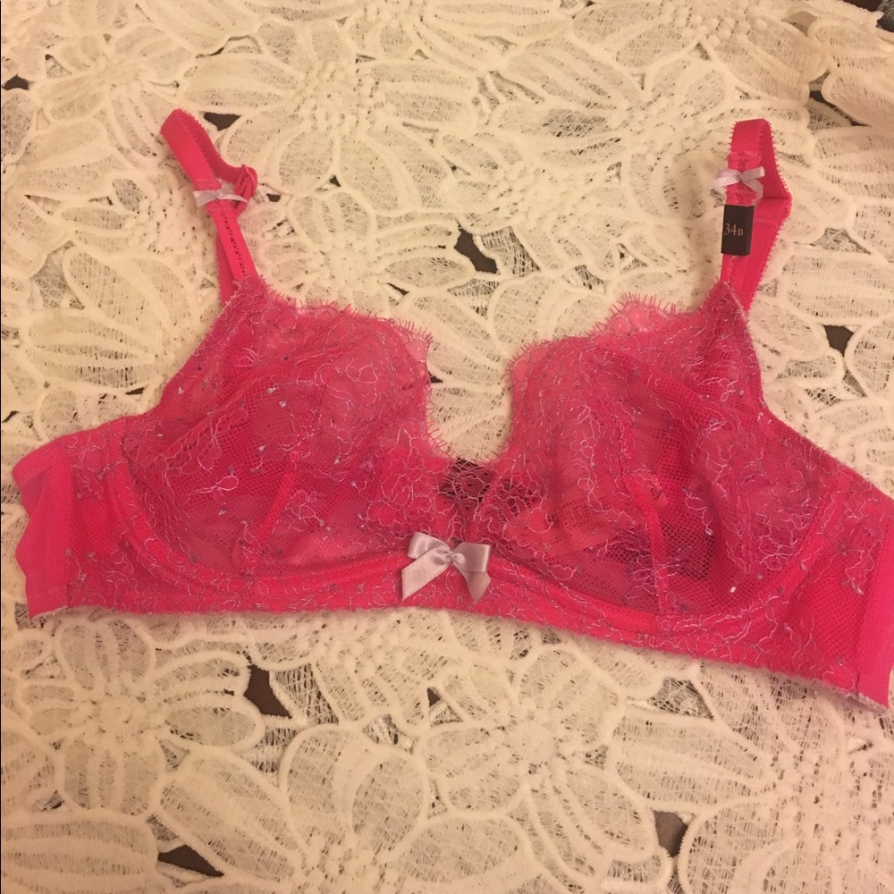 Victoria's Secret Very Sexy bra