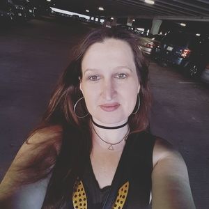 Meet your Posher, Christy