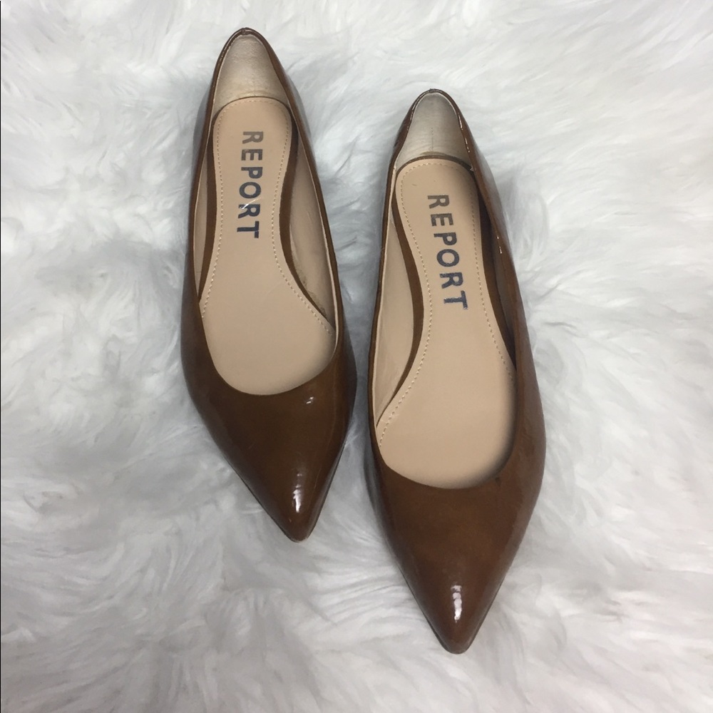 Report Pointed toe brown flats