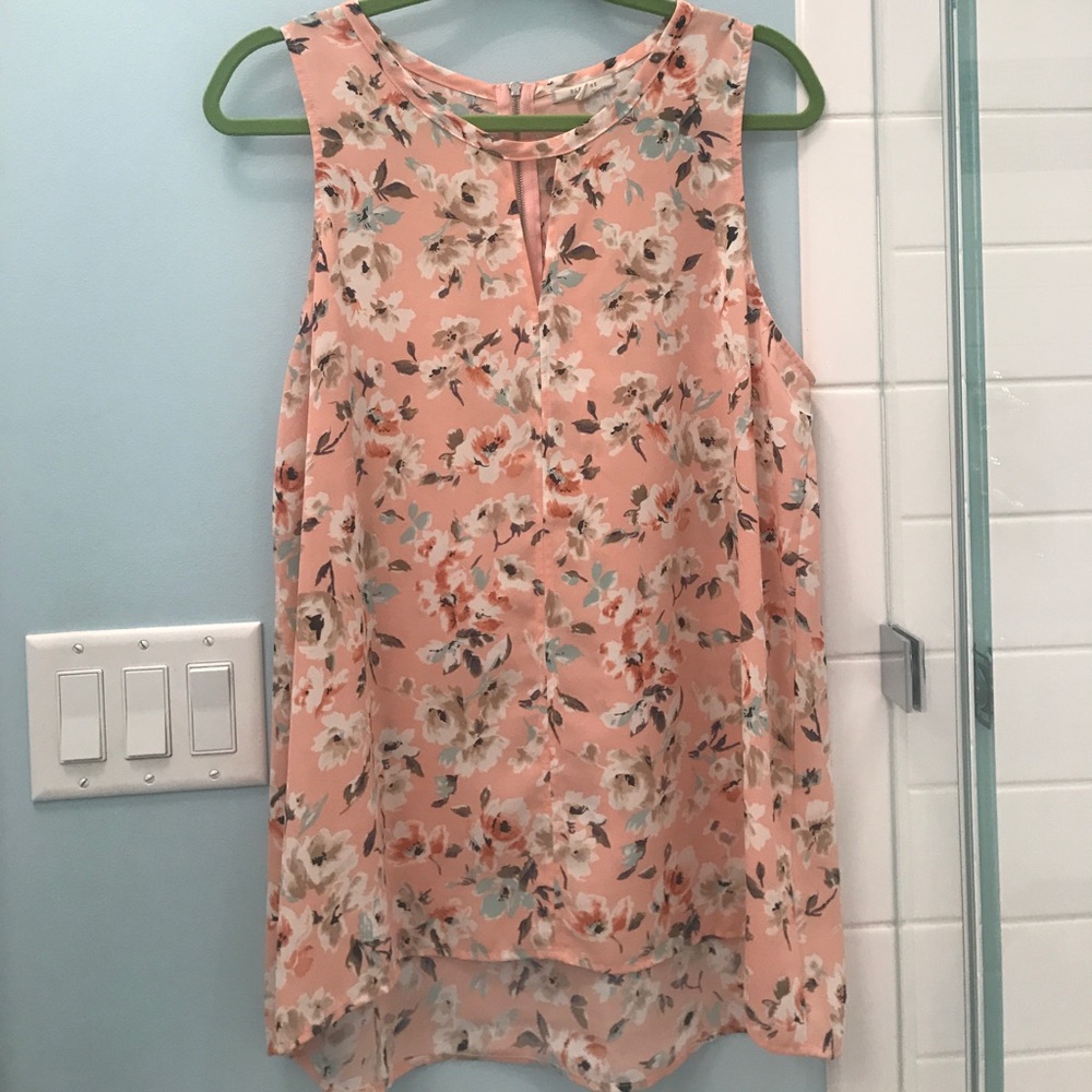 Pleione high low tank with cut out