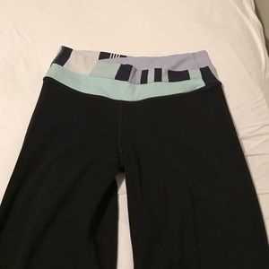 Lululemon-groove pant