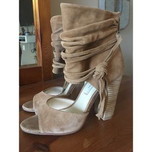 Like new Kristin Cavallari Chinese Laundry heels