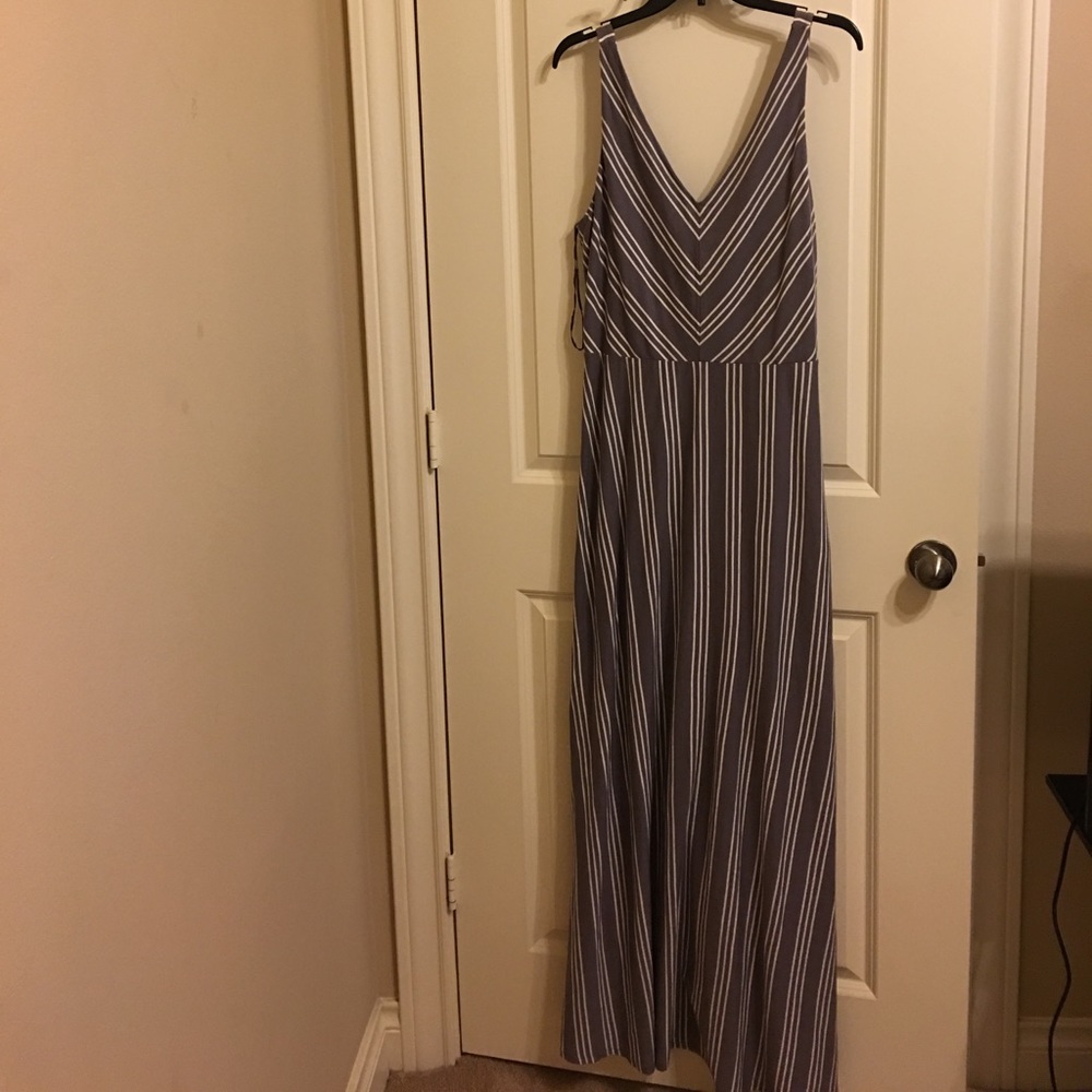 NWT striped lengthy grayish/purplish maxi dress