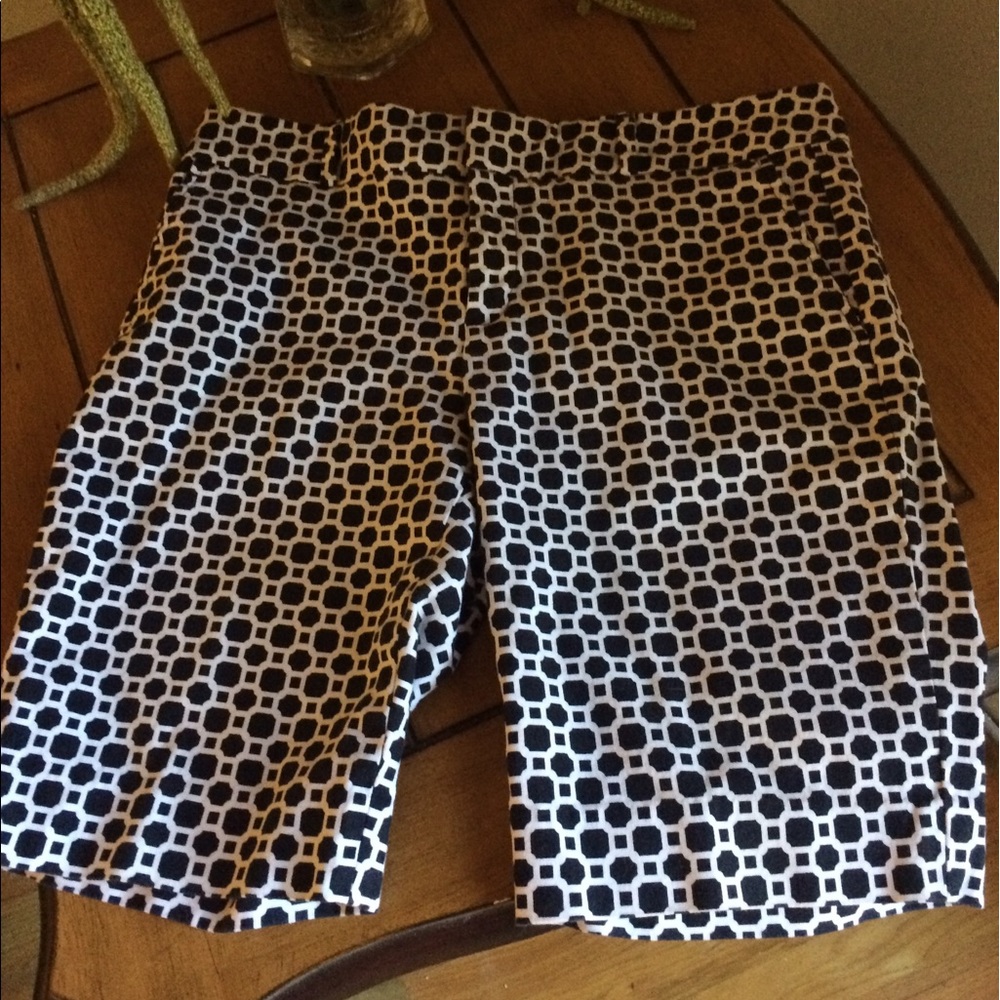 Black & White patterned Banana Republic Shorts.