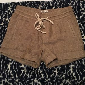 ✨ Madewell Gold Tinted High Waisted Shorts ✨