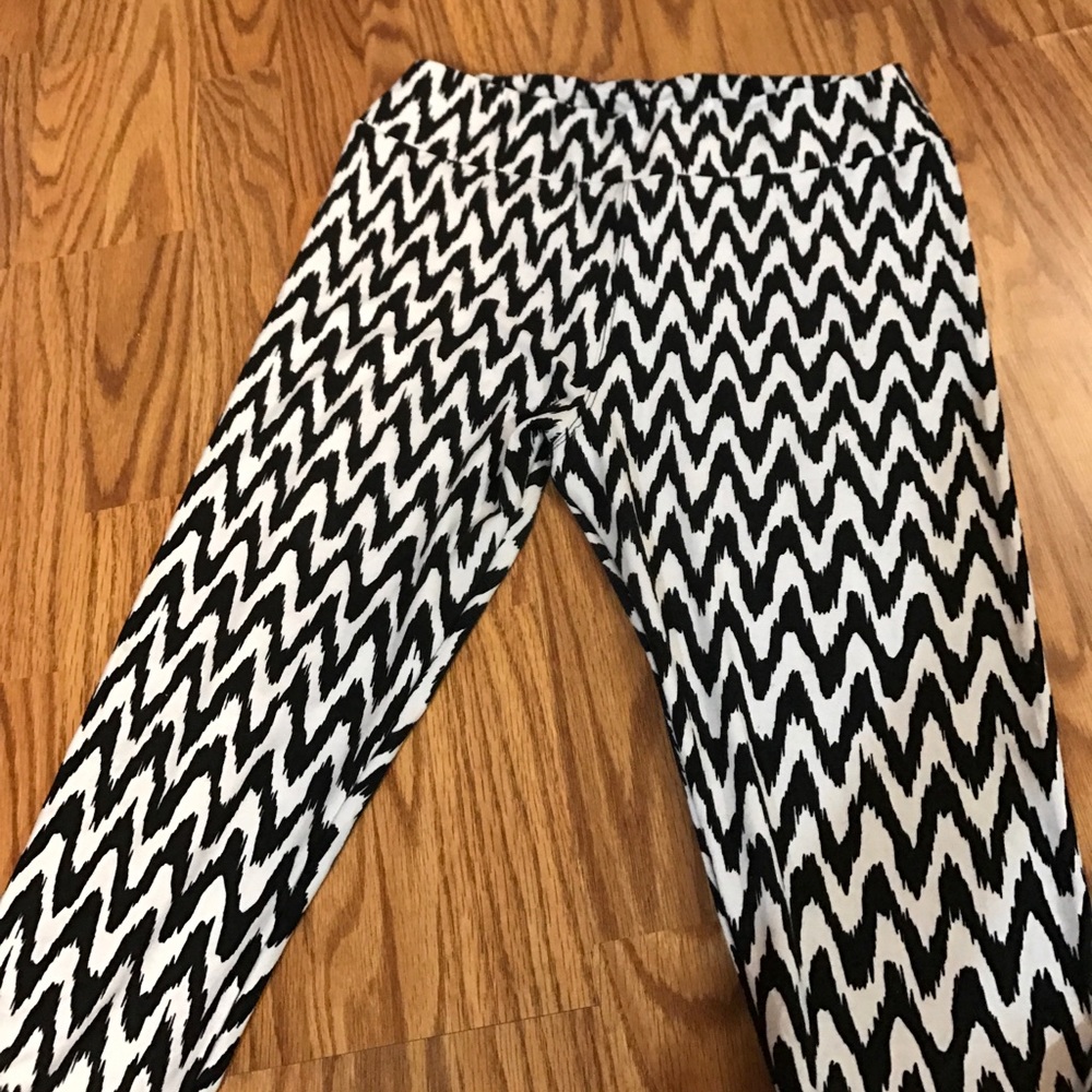 Lula roe leggings, tall & curvy