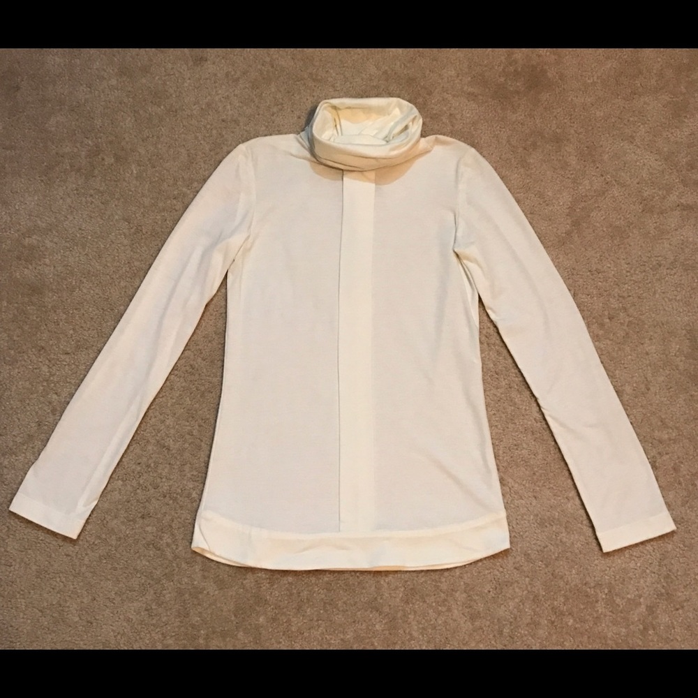 New woman's Omorika turtleneck.