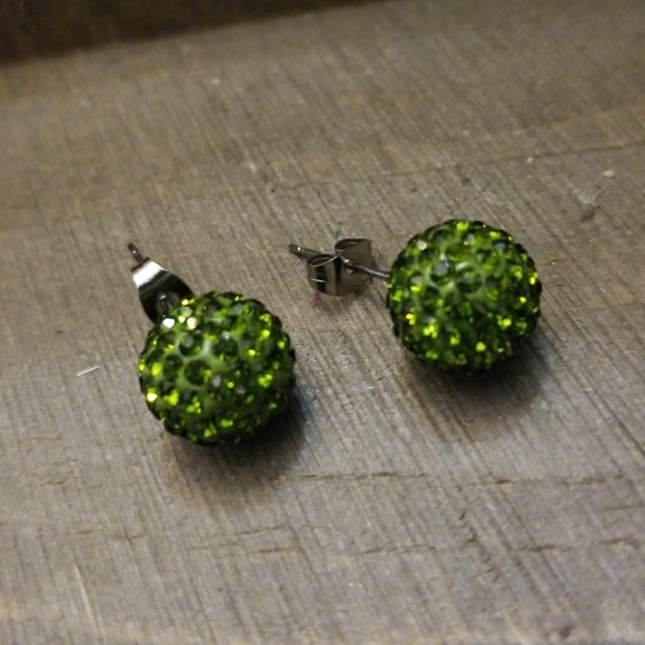 Dark GREEN  round Rhinestones Earrings - Picture 1 of 5