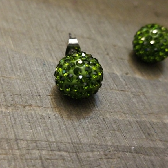 Dark GREEN  round Rhinestones Earrings - Picture 3 of 5