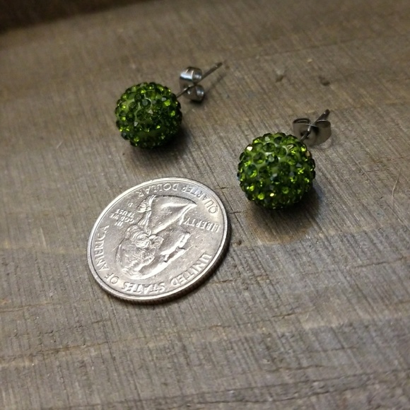 Dark GREEN  round Rhinestones Earrings - Picture 4 of 5