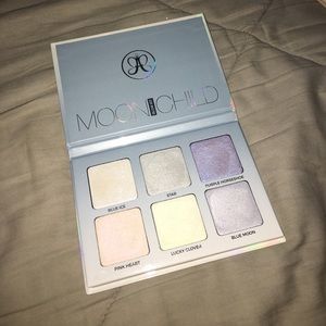 Anastasia Beverly Hills Glow Kit in "Moon Child"