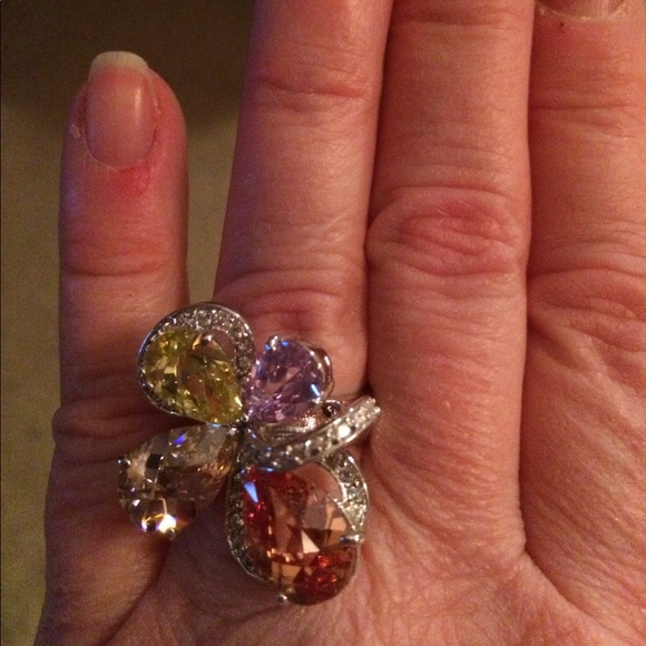 Ring - Picture 1 of 1