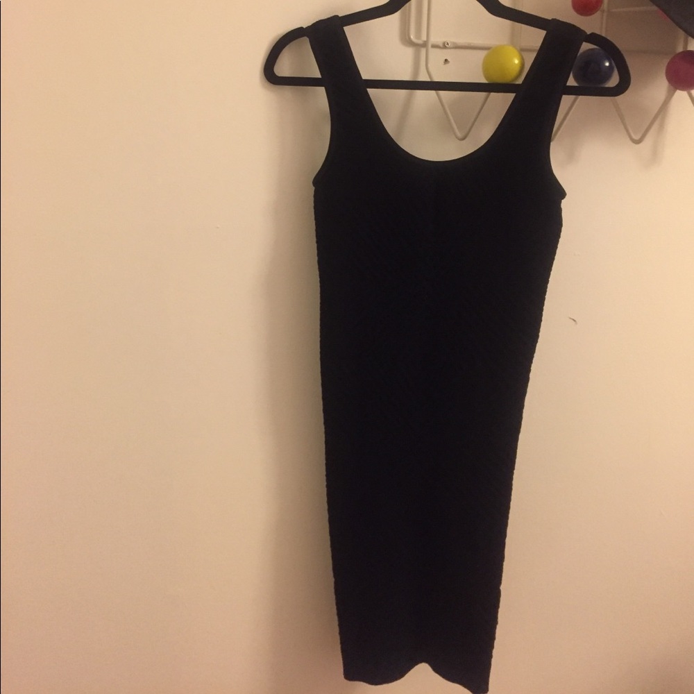 [BCBG] Black Slim-Fit Dress