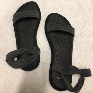 Sanuk sandals