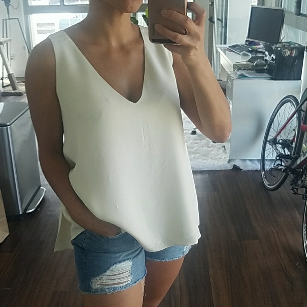 Gorgeous Womens Blouse Size Small S Silk Sleeveless Trapeze Aline Ivory