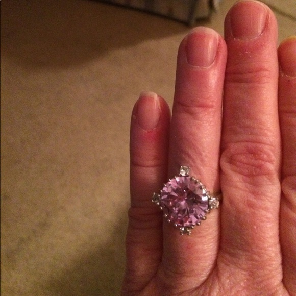 Ring - Picture 1 of 1