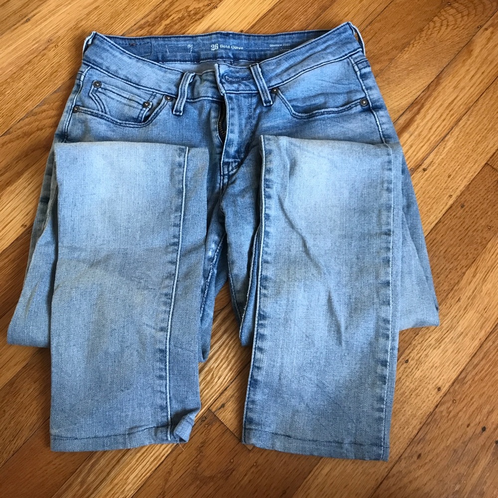 SOLD: Levi's Modern Bold Curve Skinny Jeans - Picture 2 of 5