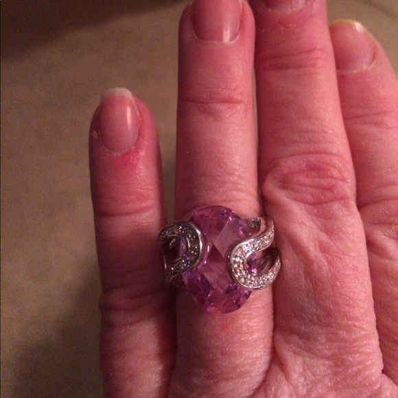Jewelry - Ring