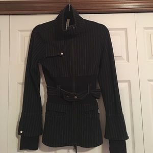 Lululemon cotton zip up jacket with belt