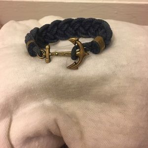 Anchor bracelet