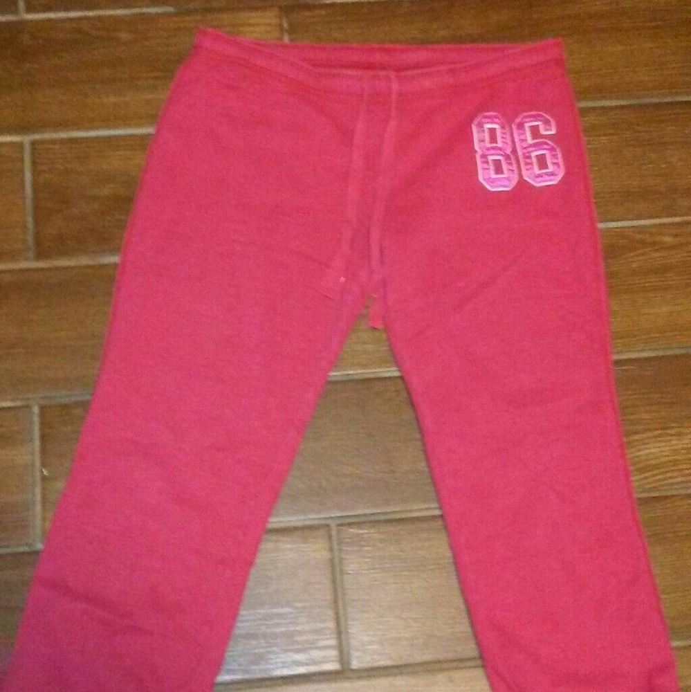 VS pink pants