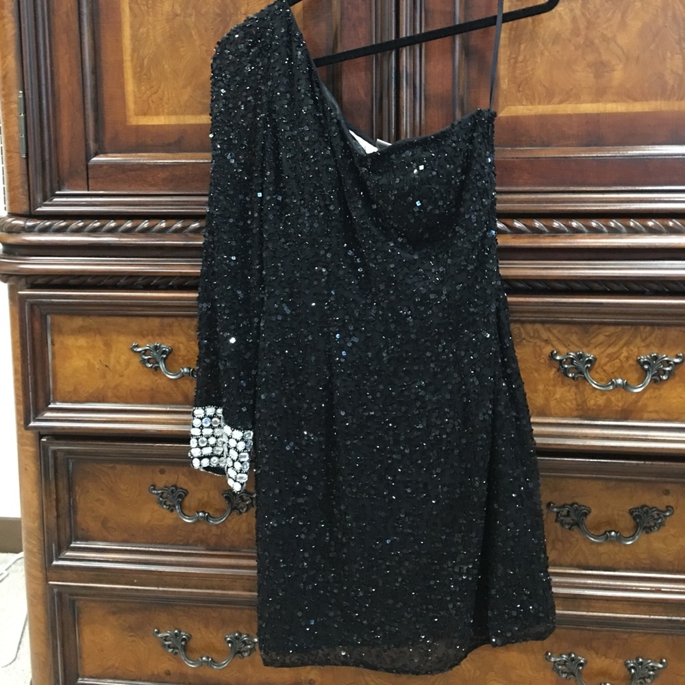 One Shoulder Black Sequin Mini Sequin Dress - Picture 2 of 4