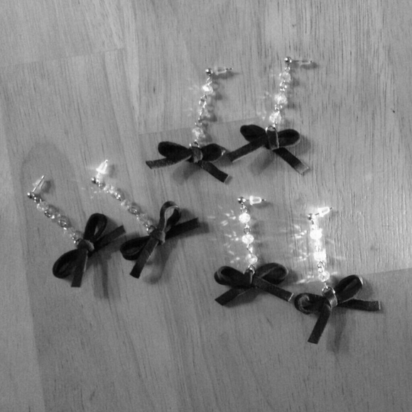 Leather Bow Dangle Diffuser Earrings - Picture 2 of 3