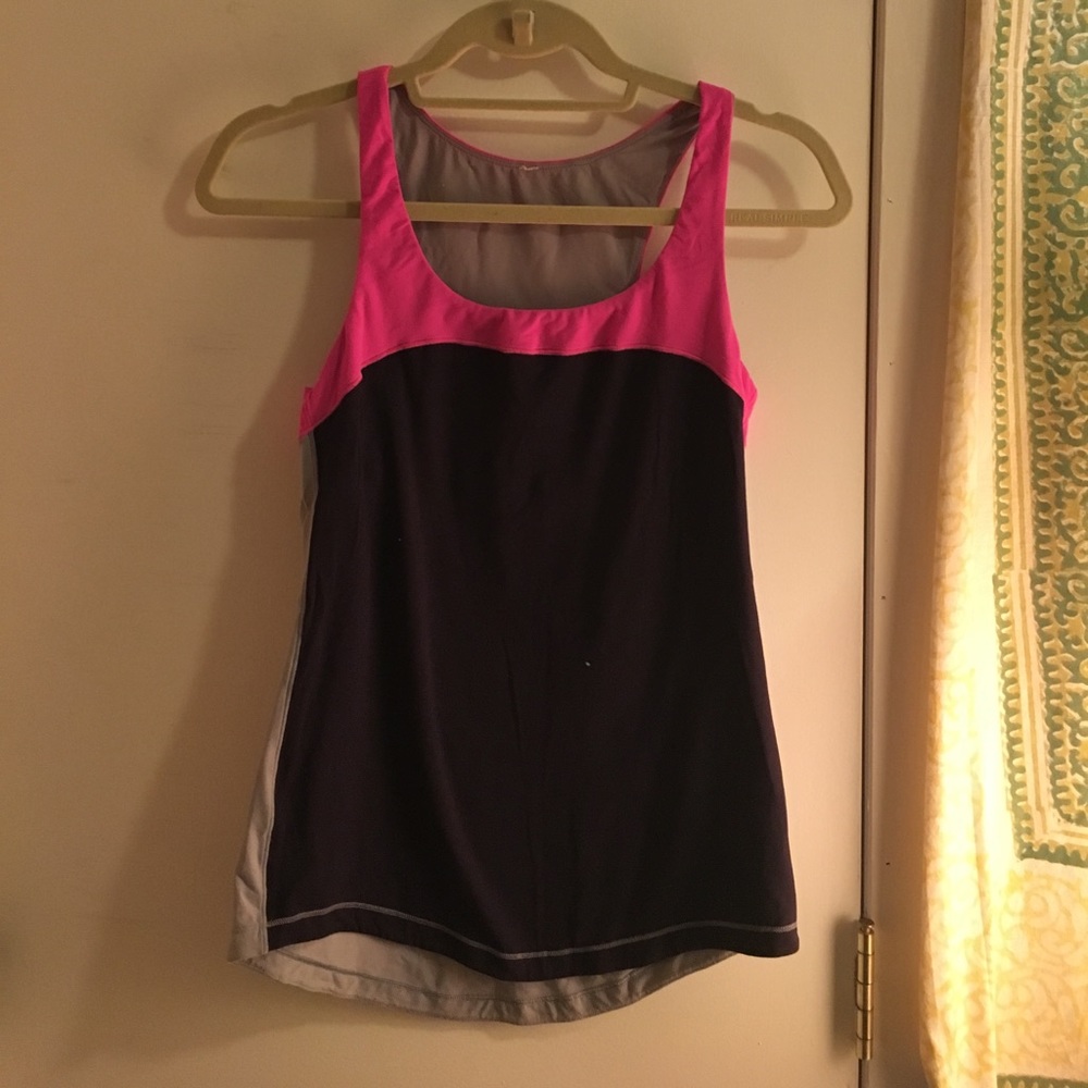 Lululemon workout tank