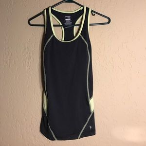 Bundle & save / Fitted Athletic Tank Tops