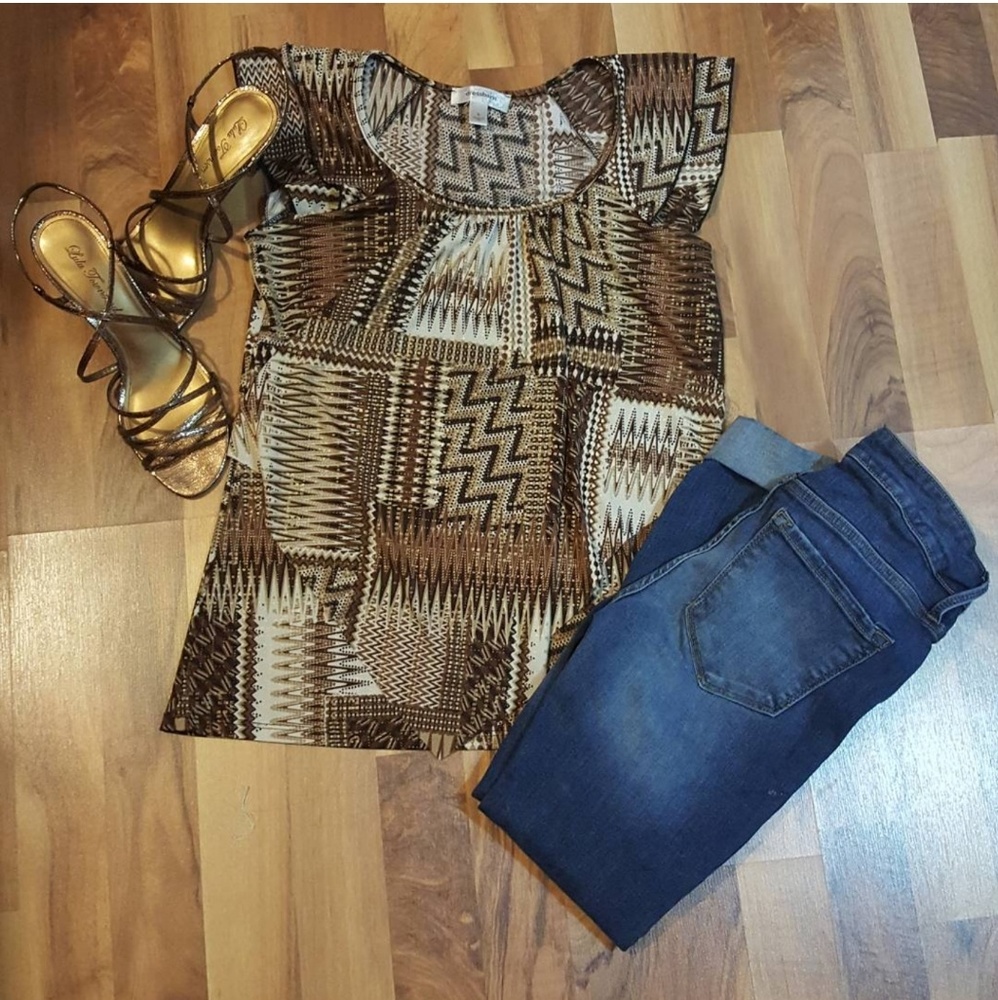 Dress barn cap sleeve top.