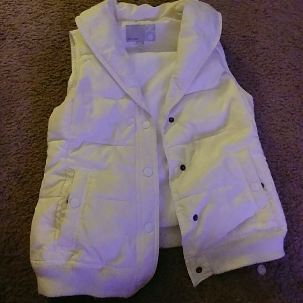 White vest