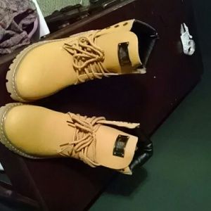 New men's timberland boots