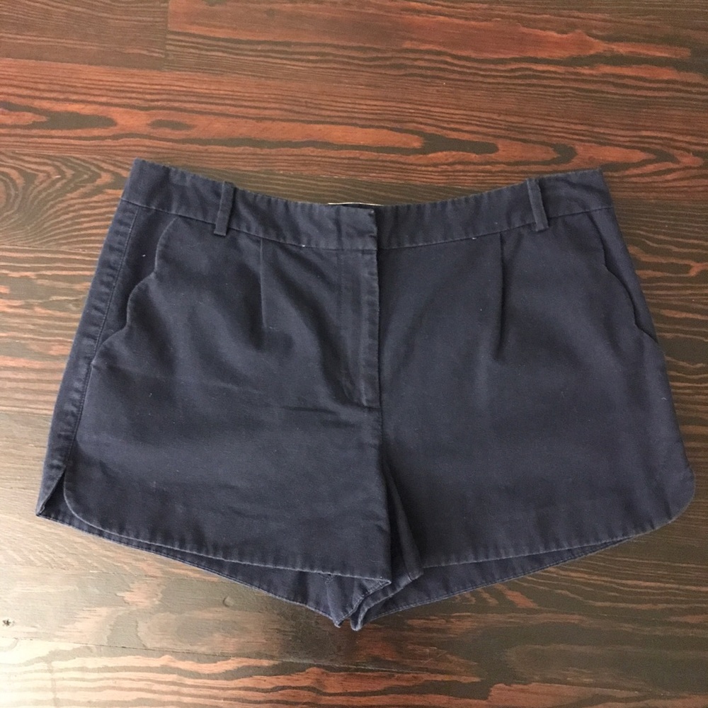 Size 10 (runs small) Navy Jcrew Scalloped Shorts