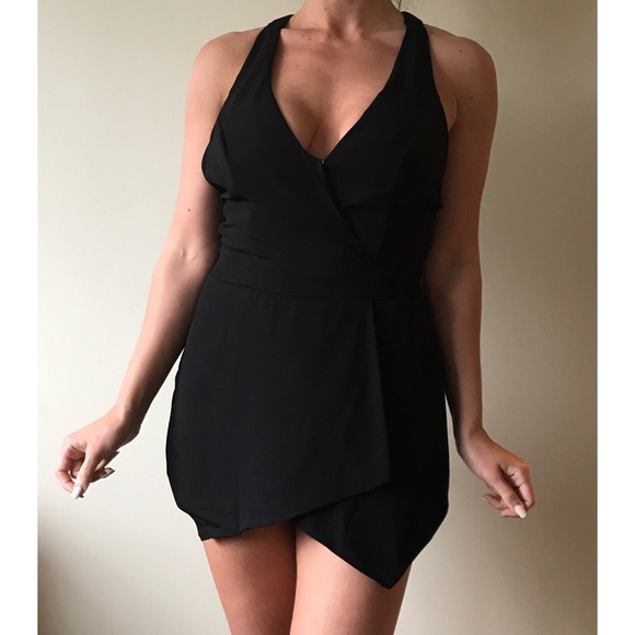 Black Crosscross Tulip Romper - Picture 2 of 7