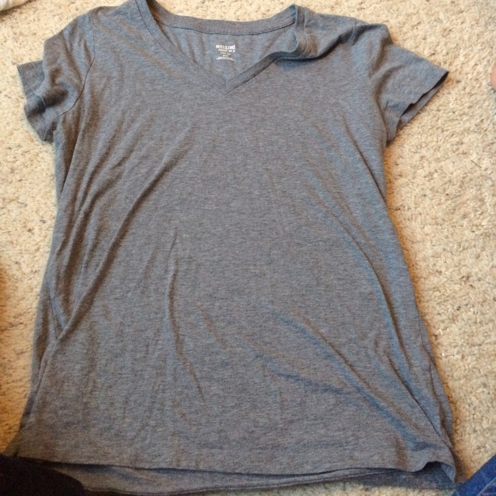 Plain gray tee