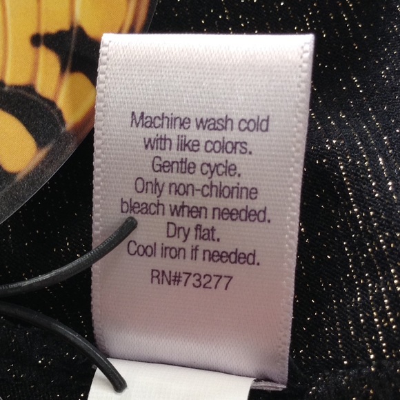 Jennifer Lopez Shimmery Spaghetti Strap Tank - Picture 6 of 6